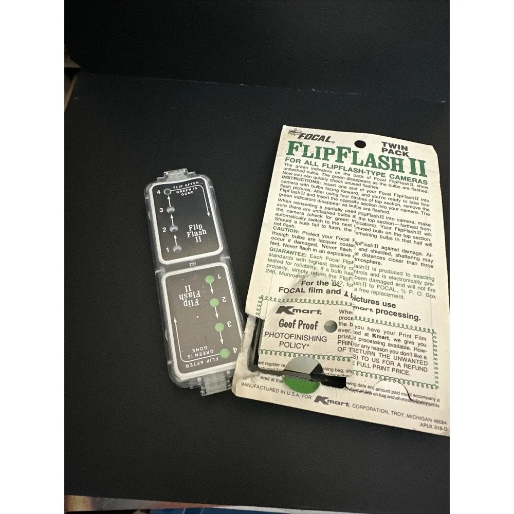 2 VINTAGE Kmart Twin Pack Flip Flash II Camera Bulbs 2 X 16 Flashes Each READ